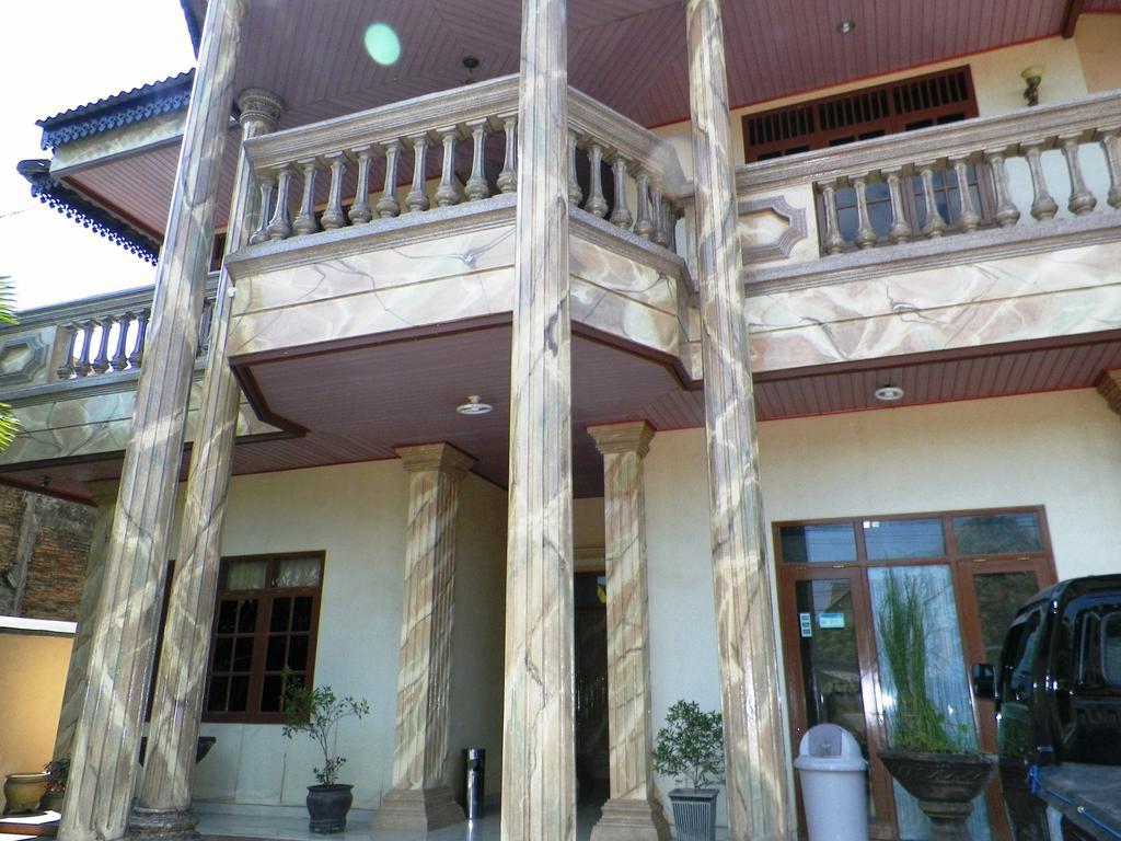 Hotel Madani Syariah Yogyakarta Kültér fotó