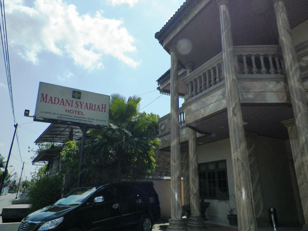 Hotel Madani Syariah Yogyakarta Kültér fotó